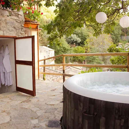 La Bolla Di Mag Luxury tent Saponara